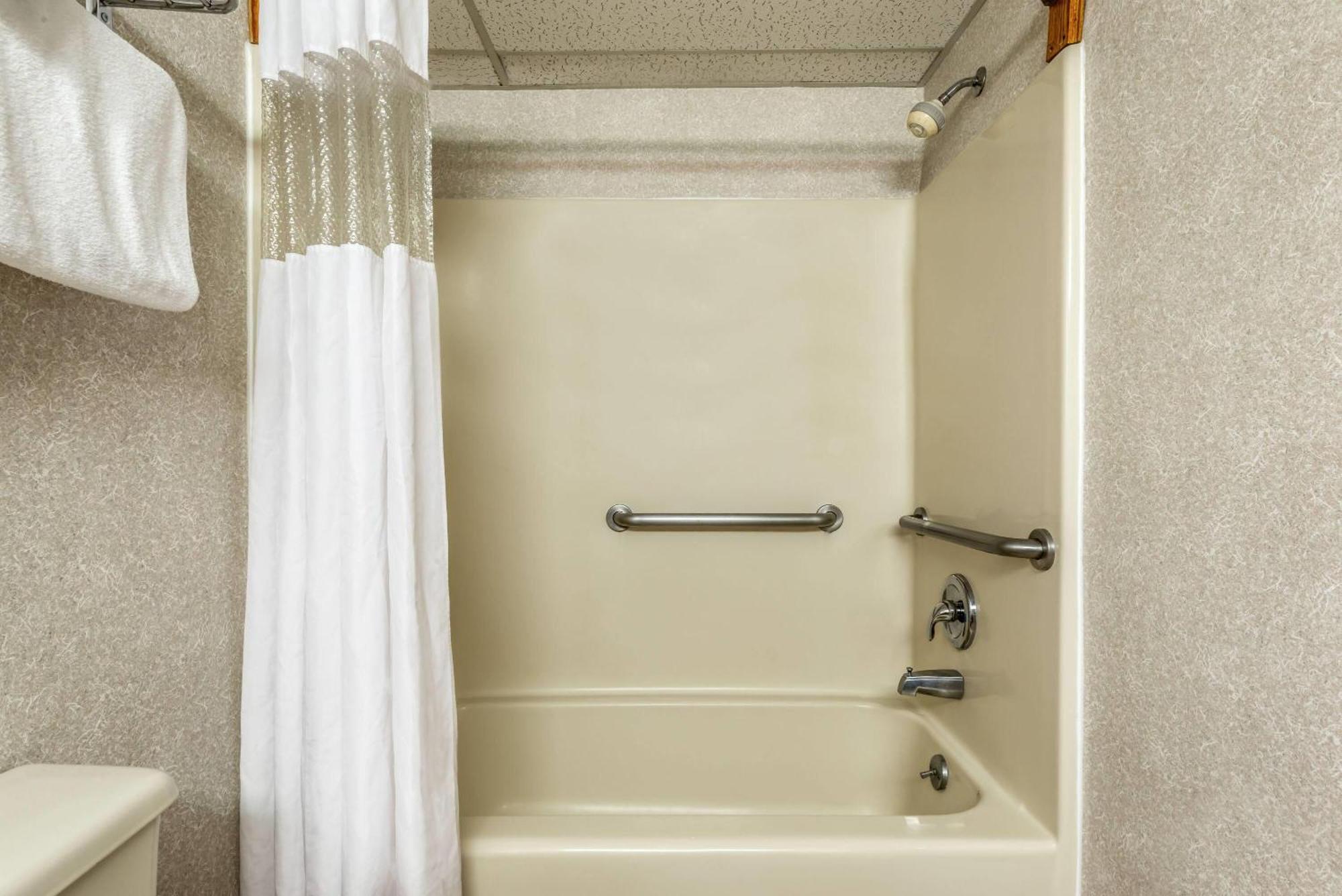 Days Inn By Wyndham Vineland Ngoại thất bức ảnh