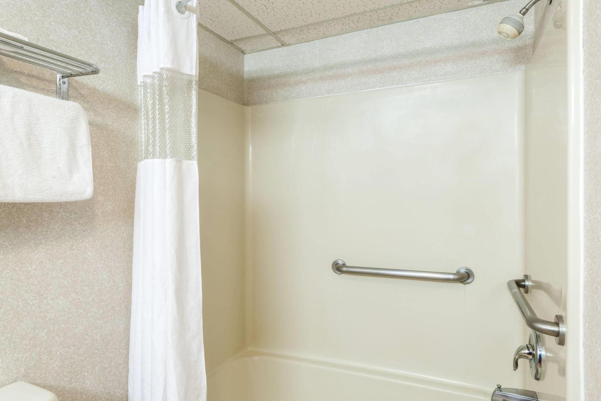 Days Inn By Wyndham Vineland Ngoại thất bức ảnh